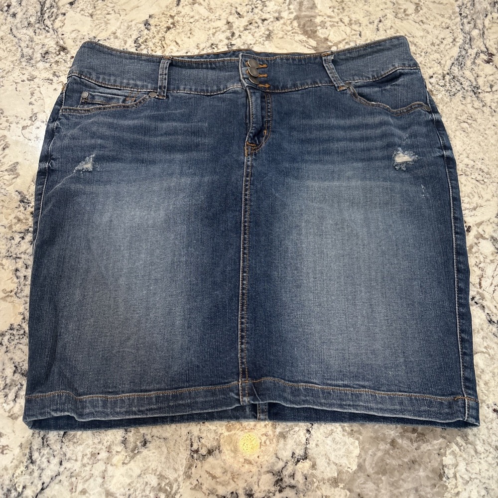 Torrid Y2K Distressed Denim Mini Skirt Medium Wash 3 Button Fly 16
